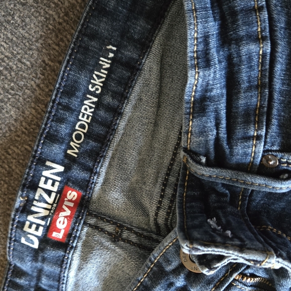 Denizen Jeans - Picture 2 of 3